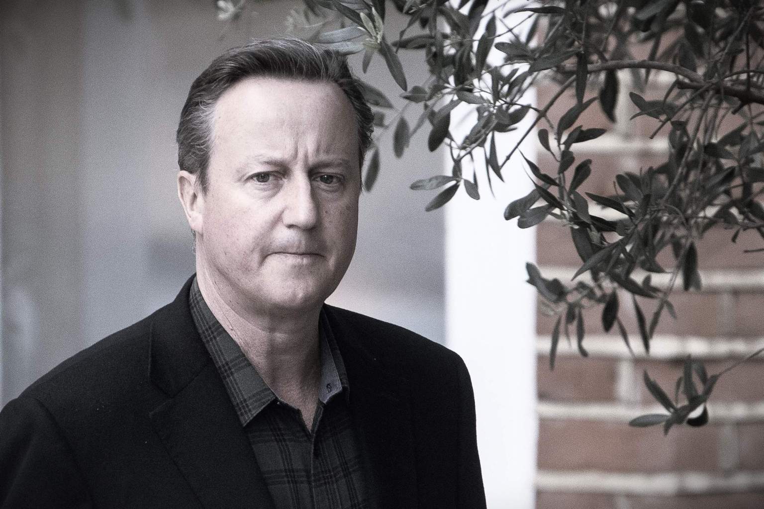 David Cameron Endorses Report Tied to Man he Called ‘Muslim No Go Zone’ “Idiot” and ‘Neo Nazi’ Party